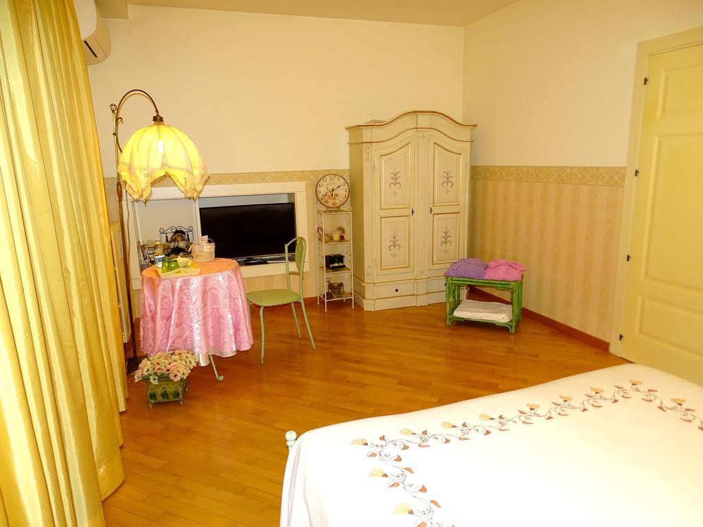 Villa Gioia Rooms Montegranaro Room photo